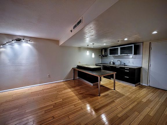 5th image of 701 S Madison Ave APT 418