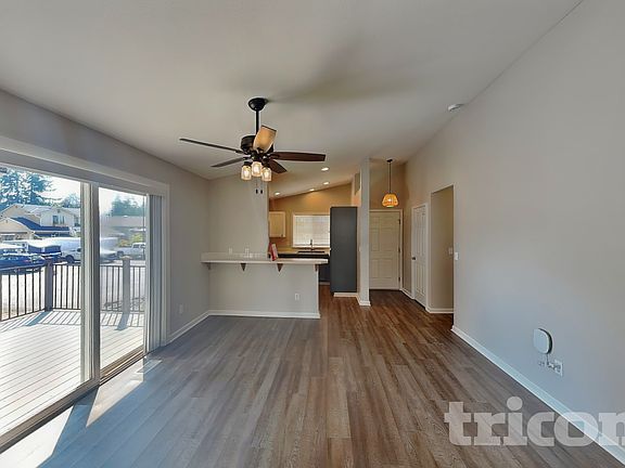 3rd image of 18717 83rd Avenue Ct E
