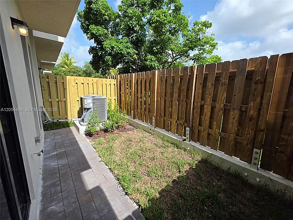2nd image of 13867 SW 262nd St