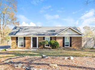 15809 Fairfield Dr, Matthews, NC 28104