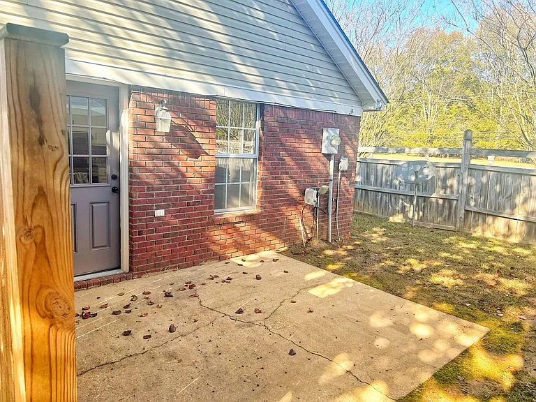 205 Cotton Creek Cv — Photo 10
