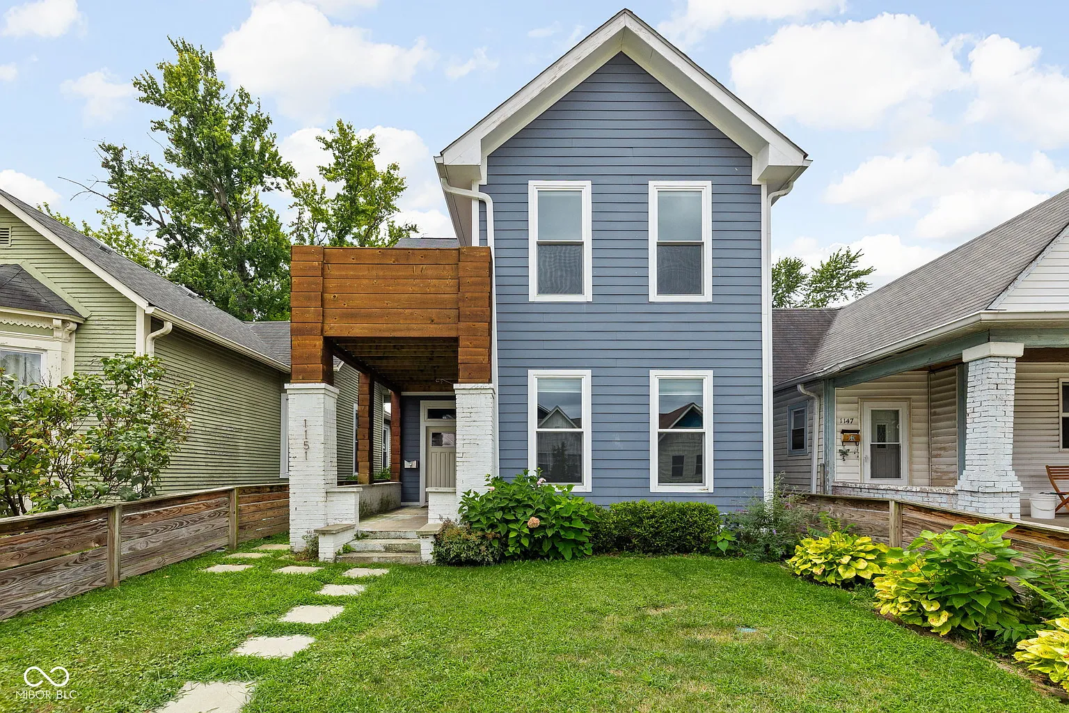 1151 Hoyt Ave photo 1