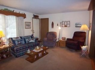 370 E Covered Bridge Rd, Attica, IN 47918