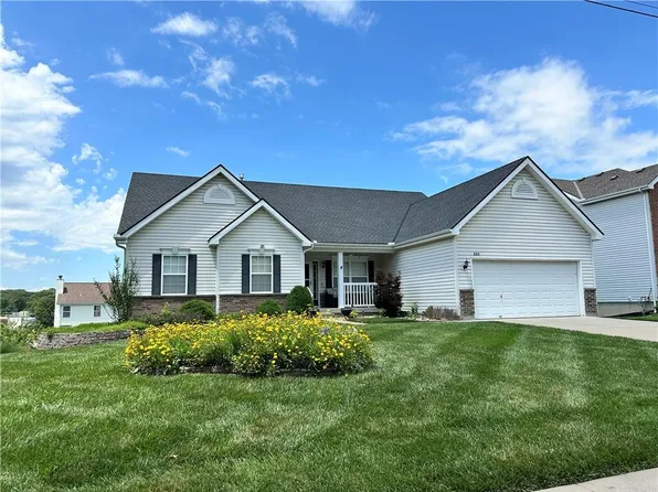 908 Glendale Rd, Liberty, MO 64068