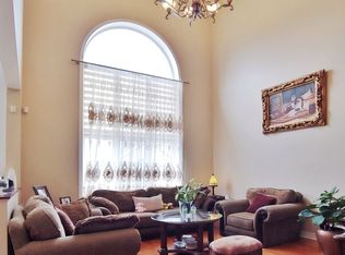 34 Gannet St, Ottawa, ON K1K 4T8