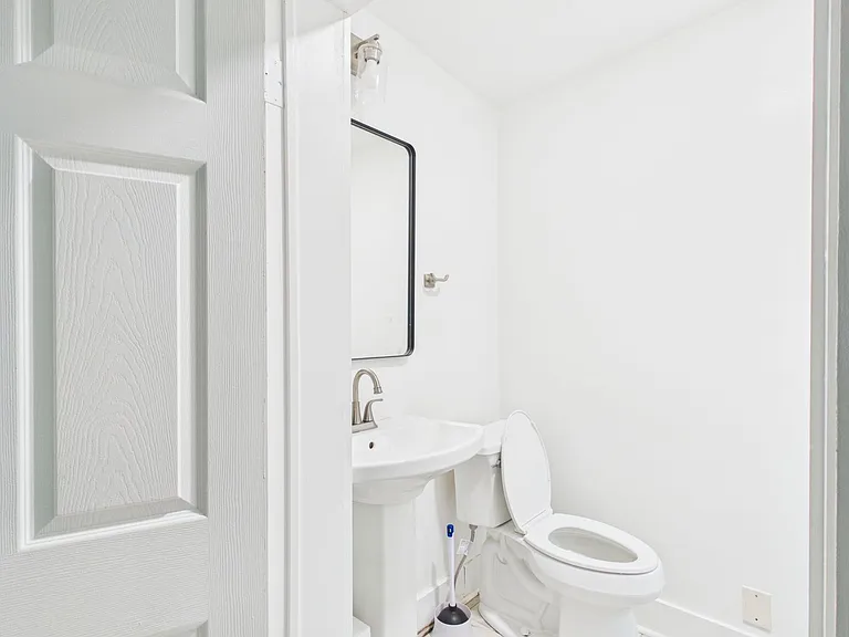 511 Harrison St — Photo 13