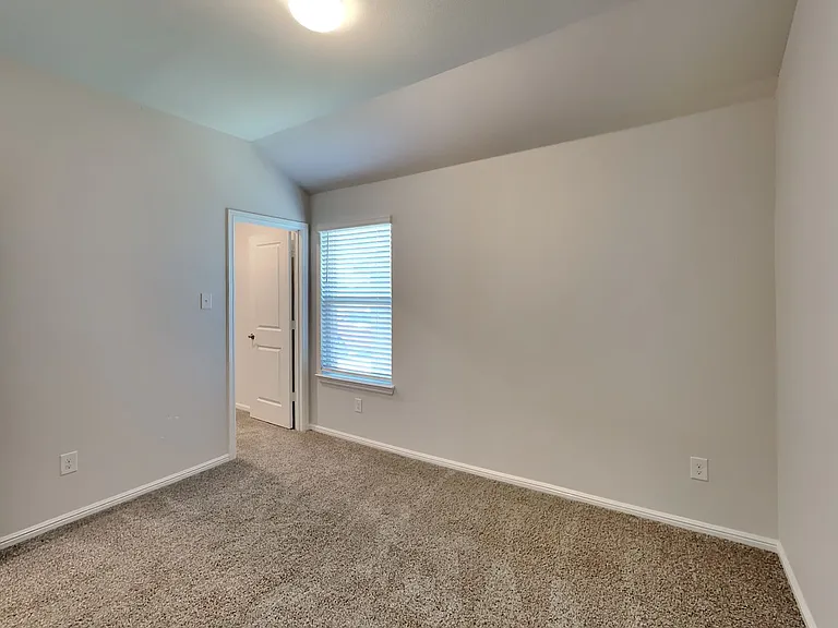 2316 Stallings Rd — Photo 14
