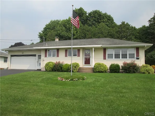 287 Main St, New York Mills, NY 13417