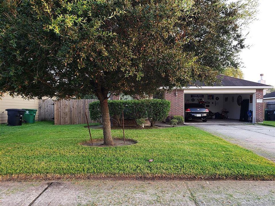 1st image of 5702 Park Village Dr