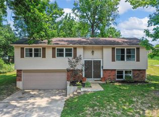 1711 E 9th St, Washington, MO 63090