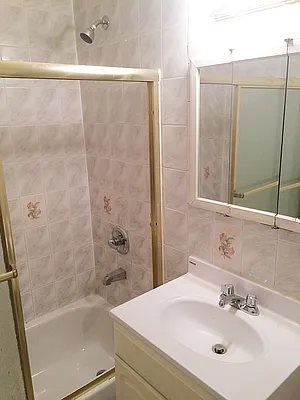 Rented by Bedford Realty USA Corp | media 5