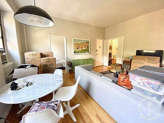 2nd image of 138 Amity St APT 3A