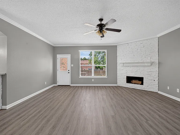 1531 Timber Ridge Dr — Photo 16
