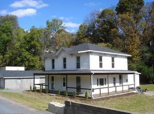 2 Canal St, Meshoppen, PA 18630