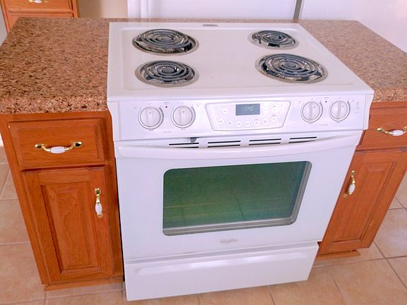stove/oven on island