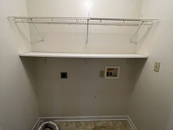 5th image of 102 W Joann Dr