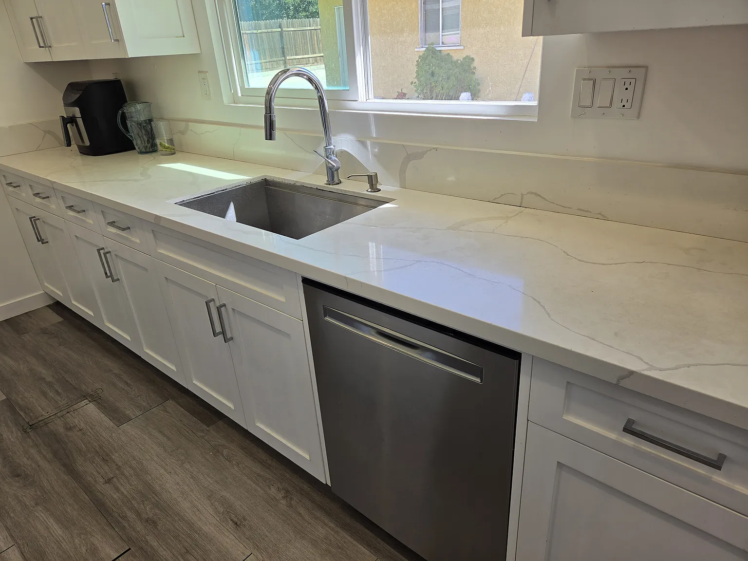 4 bed, 1725 sqft, $5,000 — Photo 4