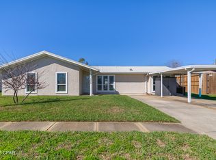 504 E Pine Forest Dr, Lynn Haven, FL 32444