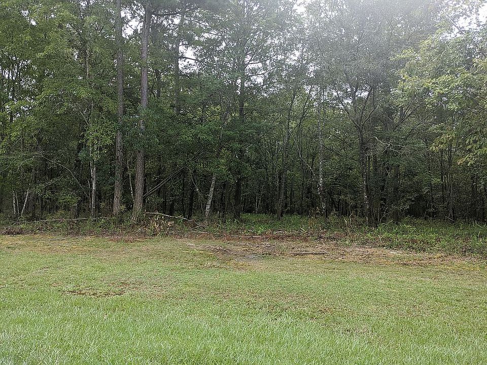 2nd image of 846 White Horse Dr