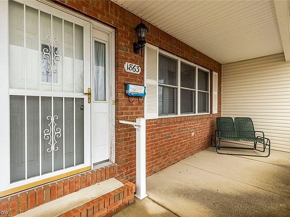2nd image of 1863 Chapelwood Blvd