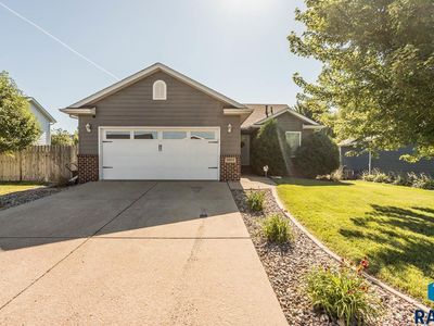5304 S Mayo Ave, Sioux Falls, SD, 57106