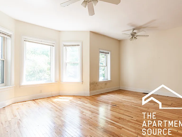 3822 N Sheffield Ave #1 — Photo 3