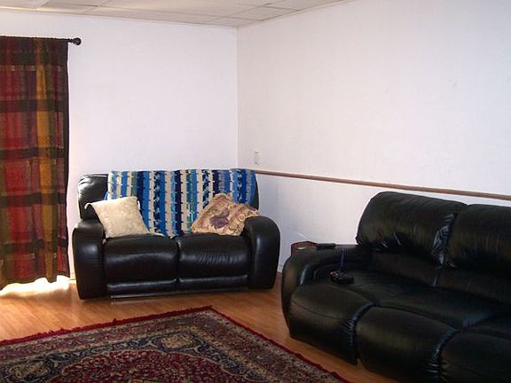 3rd image of 11242 SE 321st Pl