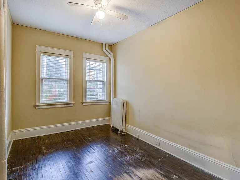 712 W 28th St #1 — Photo 9