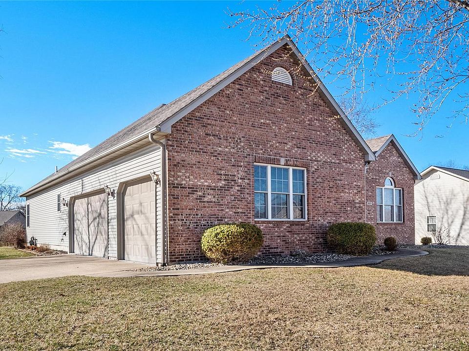 8825 Wildewood Dr, Worden, IL 62097 Zillow