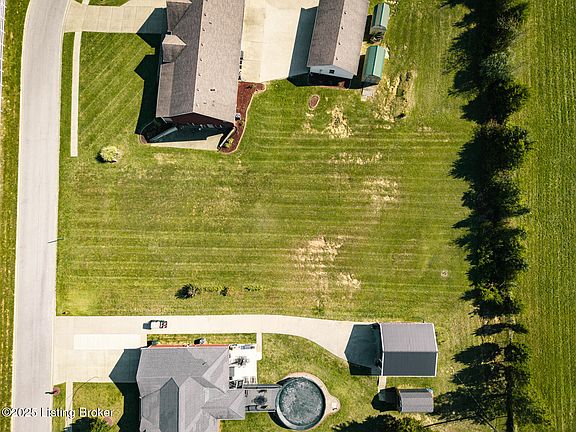 5th image of 103 Heritage Way