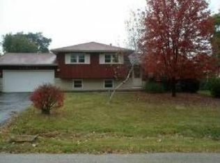 29W074 Lester St, West Chicago, IL 60185