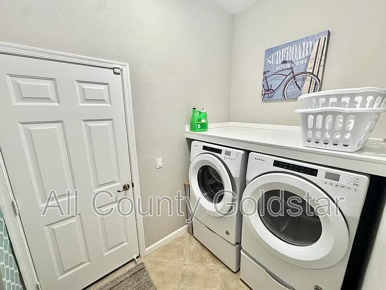2860 Myakka Creek Ct — Photo 16