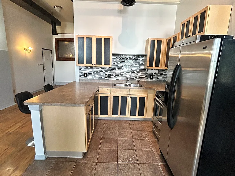 211 W 2nd St #208 — Photo 8