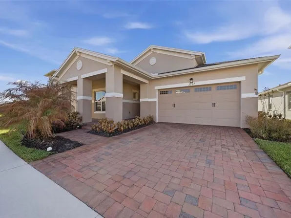 2717 Greenlands St, Saint Cloud, FL 34772