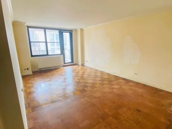 301 East 87th Street image 1 of 8