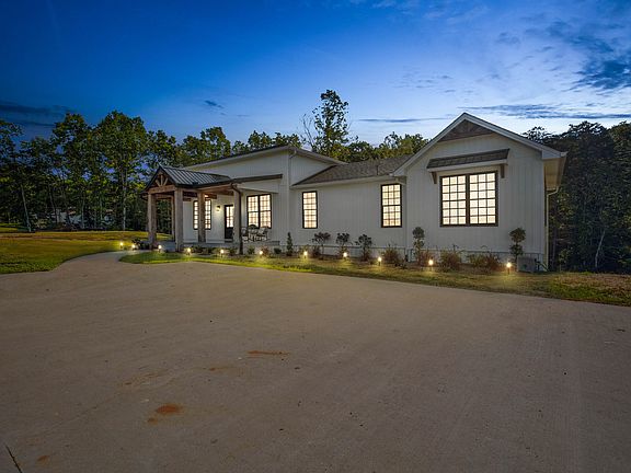 2nd image of 1056 Old Hwy #11