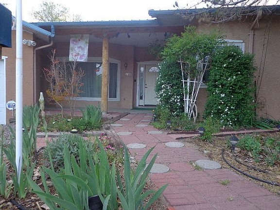4th image of 809 Atrisco Dr NW
