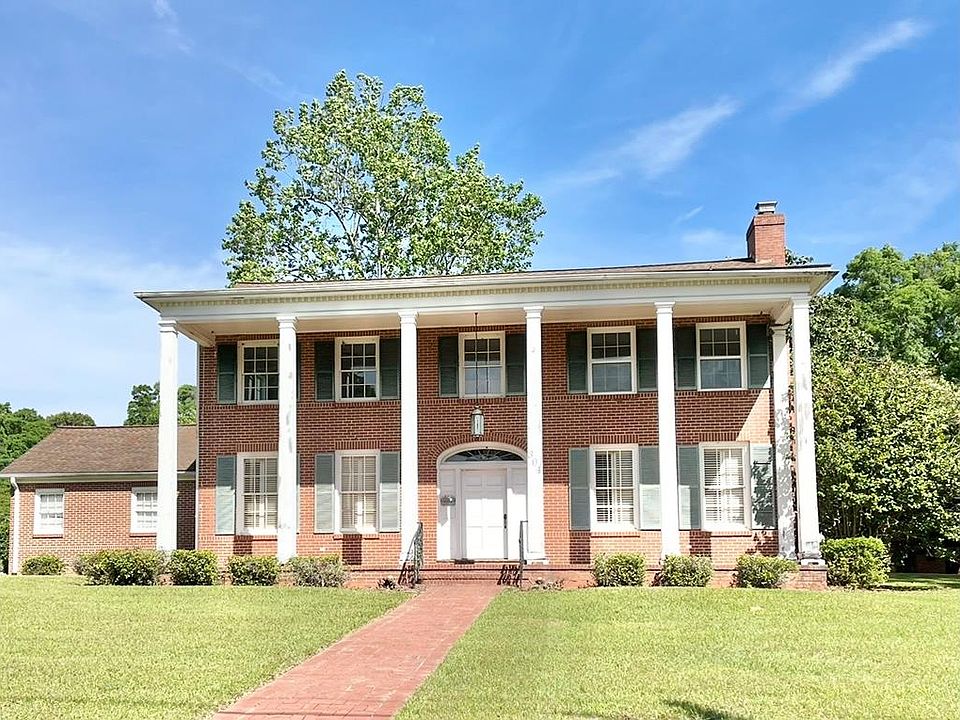 1st image of 304 Simmons St