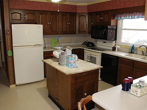 3rd image of 4383 N County Road 325 W