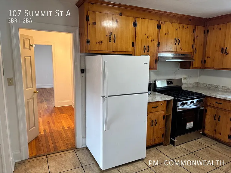107 Summit St #A — Photo 28