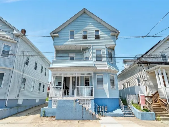 14 Alton St, Providence, RI 02908
