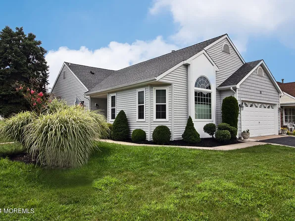 88 Narberth Way, Toms River, NJ 08757