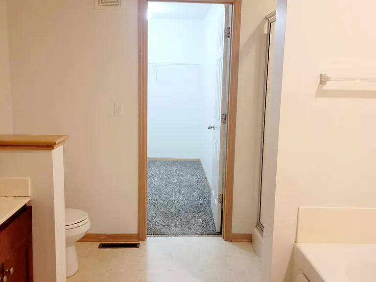 3049 Chamberlain St N #4 — Photo 13
