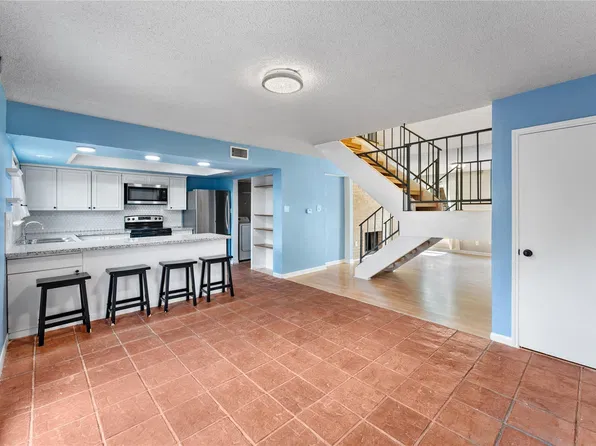 2334 Triway Ln #143, Houston, TX 77043