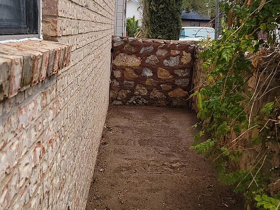 2nd image of 1438 Jim Larabel Dr
