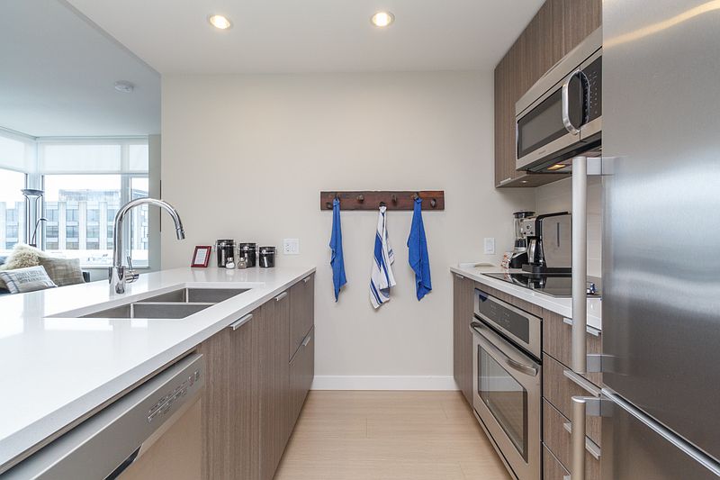 Victoria Apartment for rent - 2 Bedrooms — photo 5