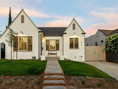 1516 Carmona Ave, Los Angeles, CA, 90019