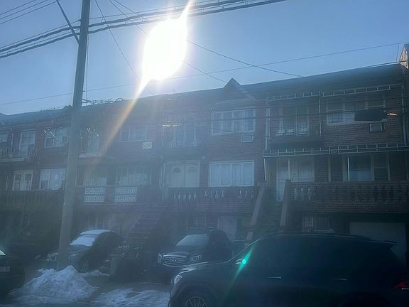 2nd image of 1136 Bergen Ave