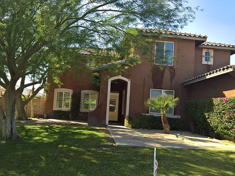 41183 Bank Ct — Photo 1