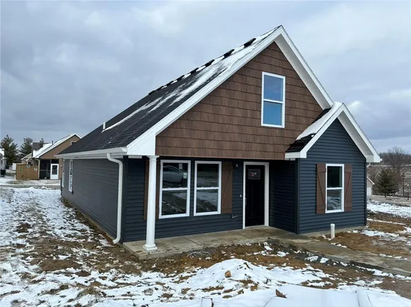 4901 S Creek Woods Dr, Saint Joseph, MO 64507